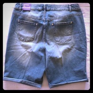 Venezia by Lane Bryant Women's Blue Jean Shorts 16